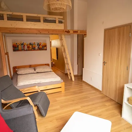 U Koníka Apartmán Loket